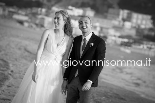 Matrimonio Vision, matrimonio Bacoli, matrimonio in spiaggia, matrimonio sul mare, nozze in spiaggia, nozze sul mare, nozze Vision, matrimonio napoli, foto matrimonio non in posa, wedding Vision club, (7)